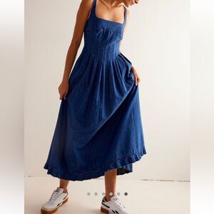 Free People Willie Denim Midi Dress in Indigo (size: xs) NWOT